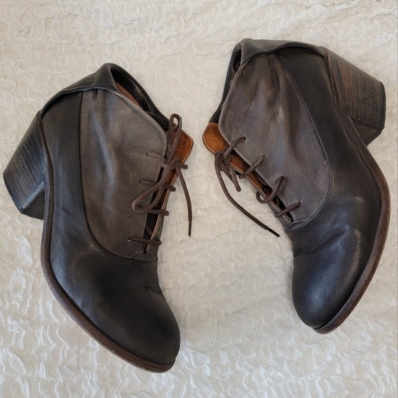 P. Monjo Lace Up Booties - Size 40 - Picture 1 of 7